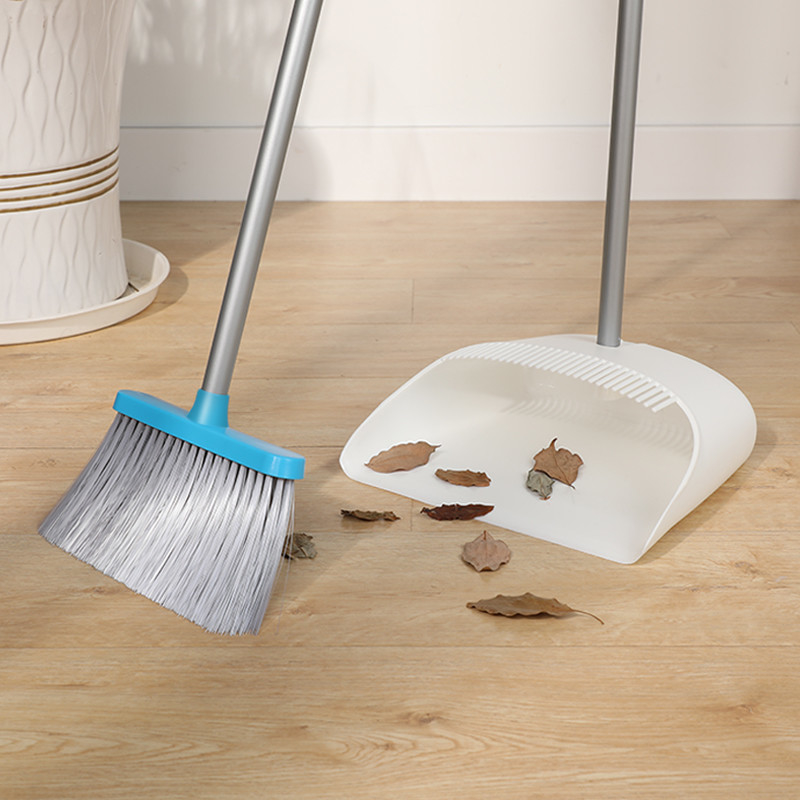 PP PET Floor Cleaning Tool Iron Pole Lobby Dustpan And Brush 138cm
